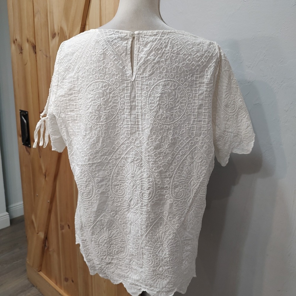 Lane Bryant Shirt White Cotton Sz 14 Cold Shoulder Eyelet Blouse Scallop Sleeve - Picture 3 of 8